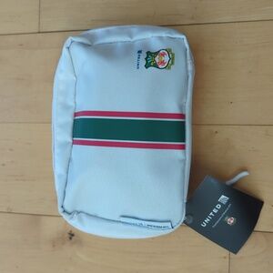 NWT United Airlines Polaris X Wrexham AFC X Therabody Amenity Kit